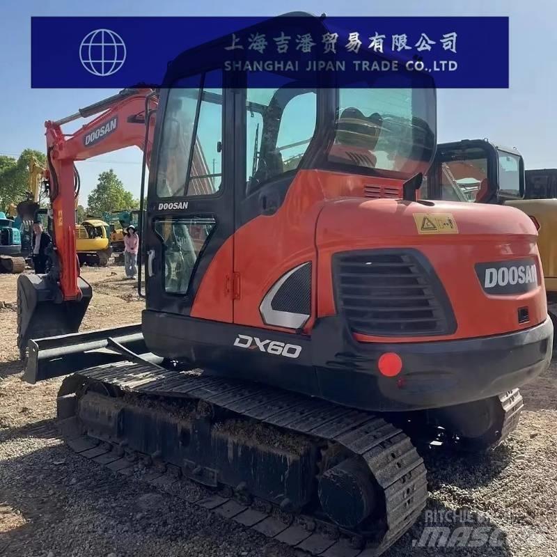 Doosan DX 60 Excavadoras de cadenas
