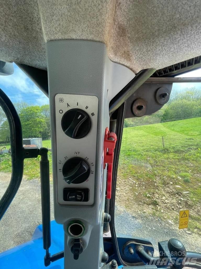 New Holland T 7.250 Tractores