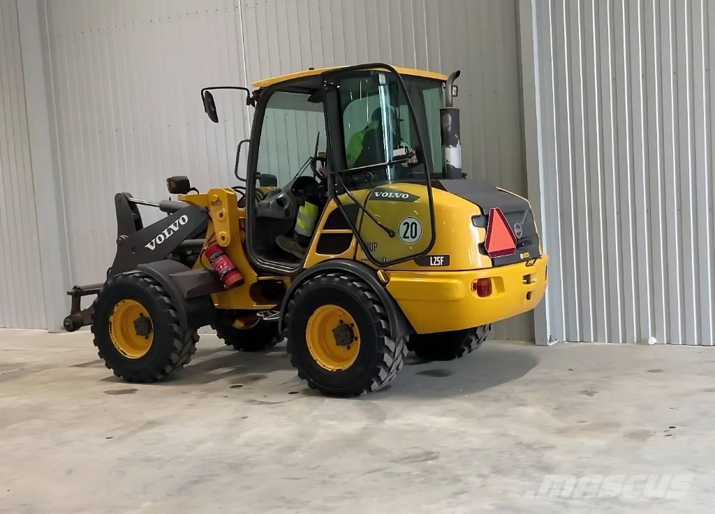 Volvo L 25 F Cargadoras sobre ruedas