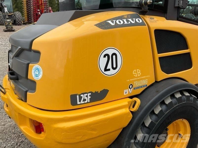Volvo L 25 F Cargadoras sobre ruedas