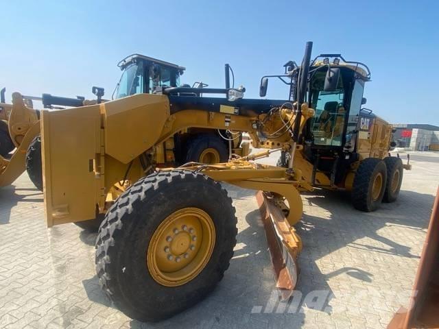 CAT 140M Motoniveladoras