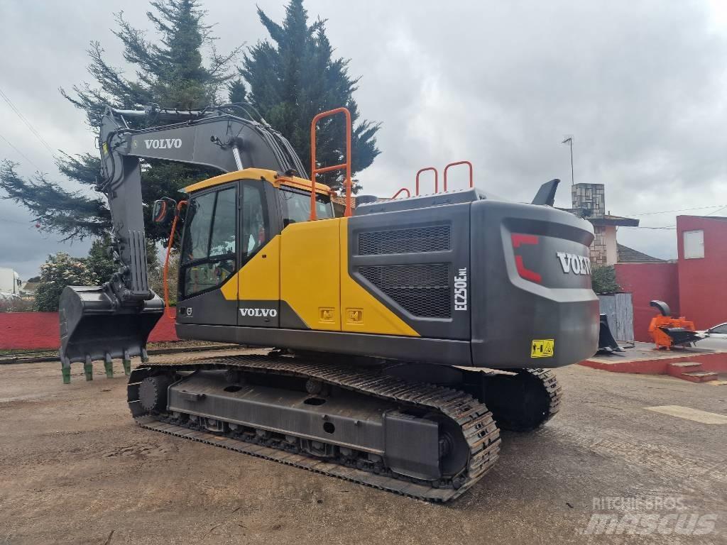 Volvo EC 250 ELN Excavadoras de cadenas