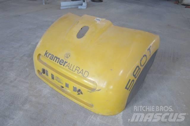 Kramer 580T Cabinas e interior