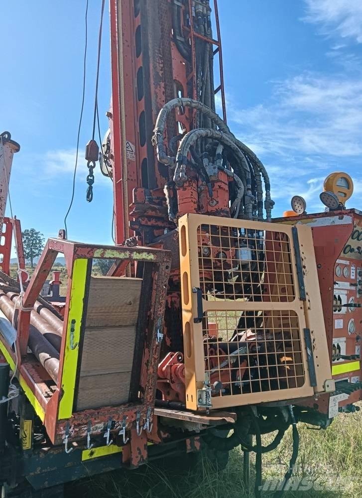 Hanjin D&B-8D Perforadoras