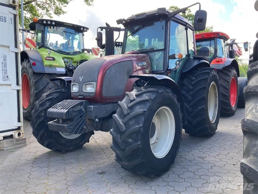 Valtra A93 Hi Tech Tractores
