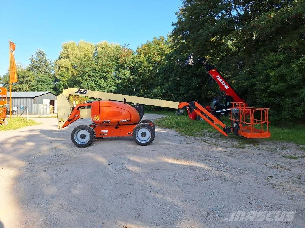 JLG 600AJ Plataforma de trabajo articulada