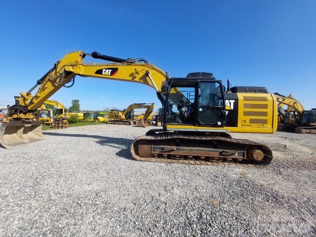 CAT 326 F L Excavadoras de cadenas