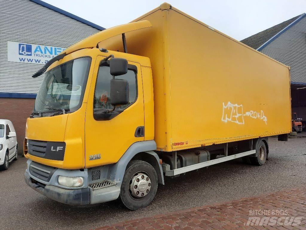 DAF LF45.250 Camiones caja cerrada