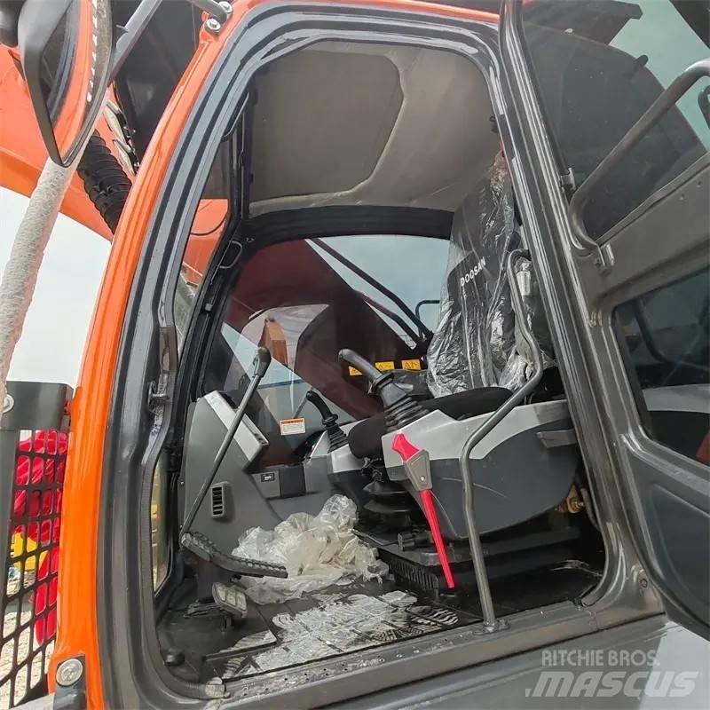 Doosan DX 300 LC Mini excavadoras < 7t