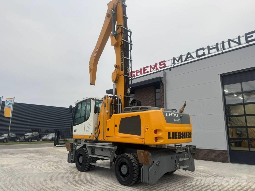 Liebherr LH 30 M Excavadoras de manutención