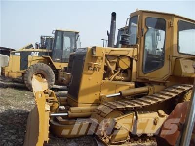 CAT D 5 H Buldozer sobre oruga