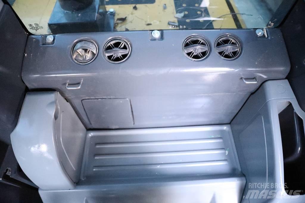 Komatsu PC 210-8 Excavadoras de cadenas