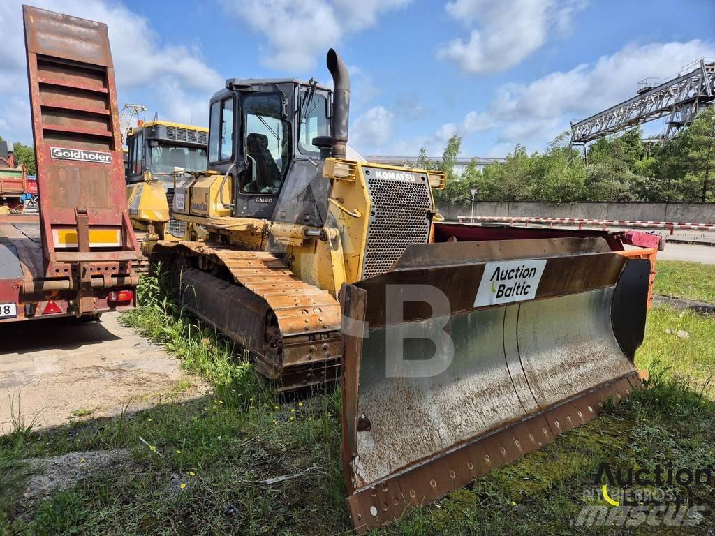 Komatsu D61EX-15 Buldozer sobre oruga