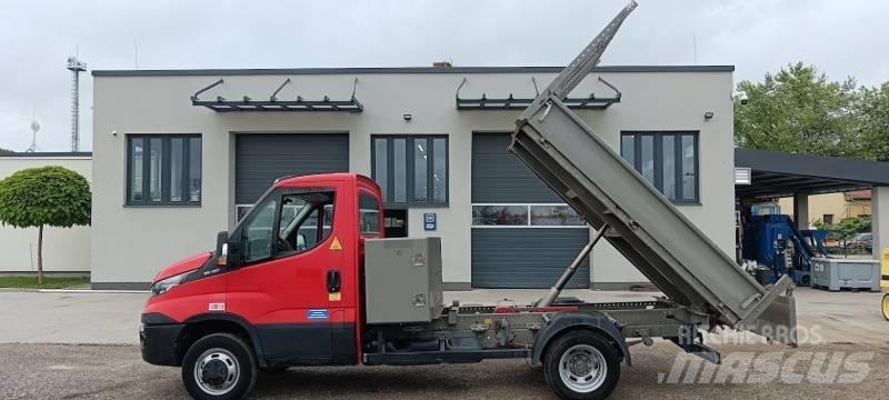 Iveco 35C13 - Tipper Camiones bañeras basculantes o volquetes