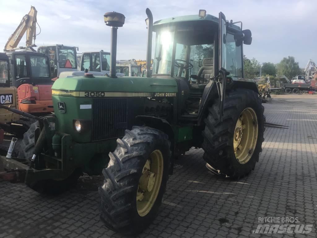 John Deere 3050 4WD Tractores