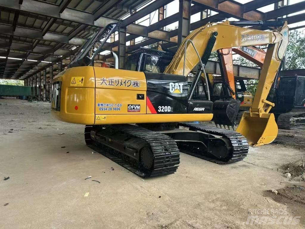CAT 320 D2 Excavadoras de cadenas