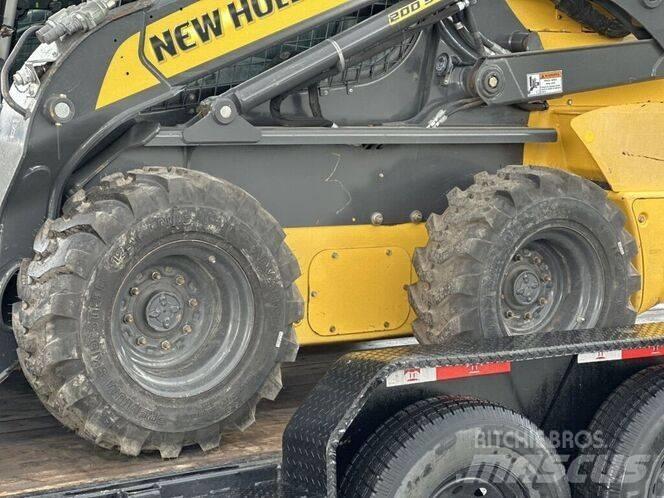 New Holland L 228 Minicargadoras