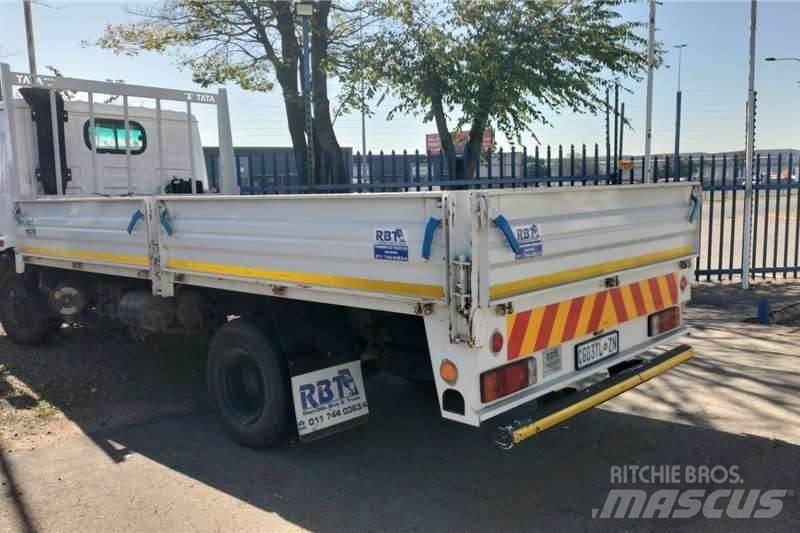 Tata LPT 813 Otros camiones