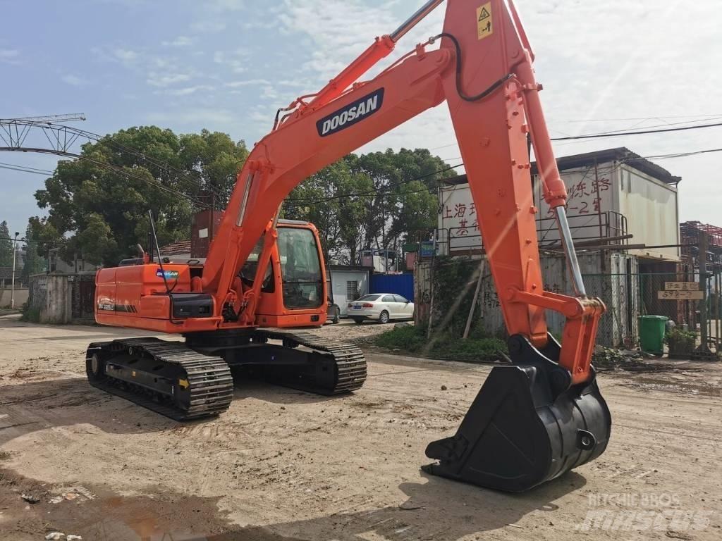 Doosan DX 225 LC Excavadoras de cadenas