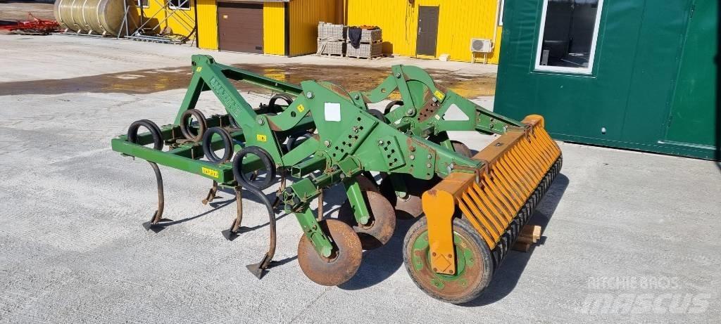 Amazone Cenius 3001 Cultivadores