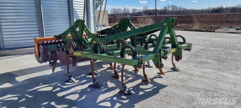 Amazone Cenius 3001 Cultivadores