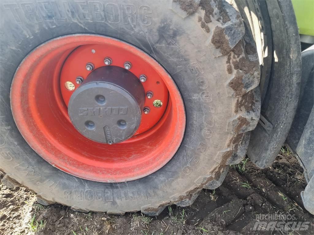 CLAAS Axion 850 Tractores