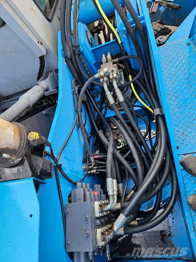 Fuchs MHL 320 D Excavadoras de manutención