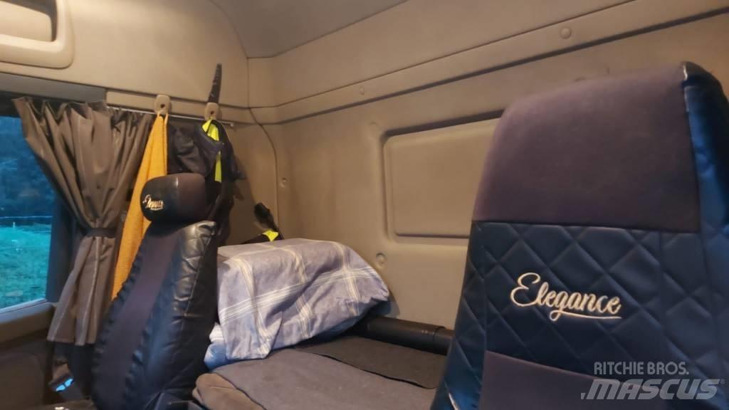 Scania R440 Transporte de madera