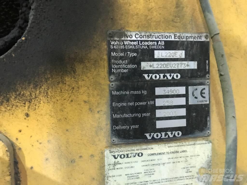 Volvo L 220 E Cargadoras sobre ruedas