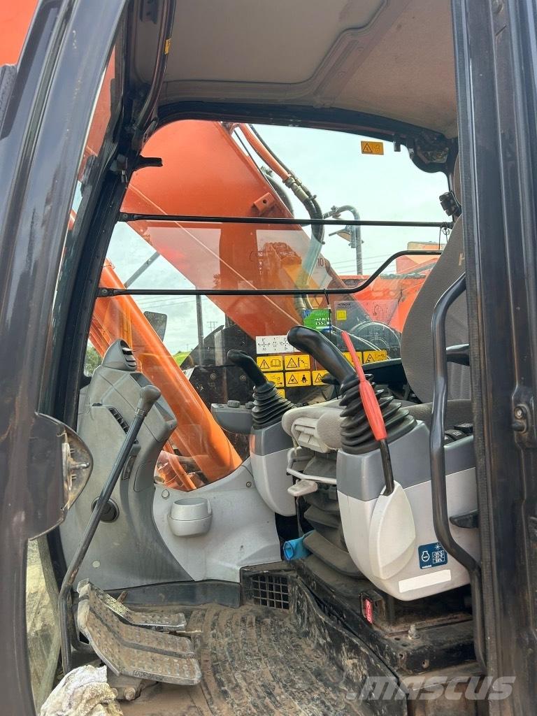 Hitachi ZX225 USLC-6 Excavadoras de cadenas