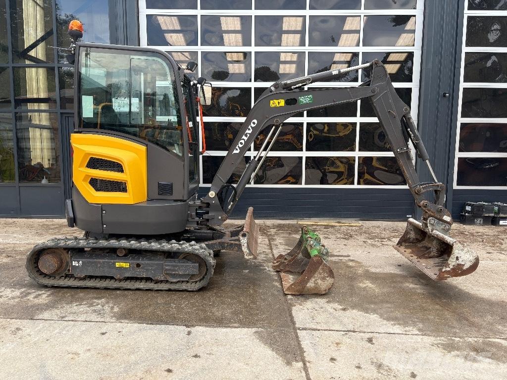 Volvo ECR 25 D Mini excavadoras < 7t
