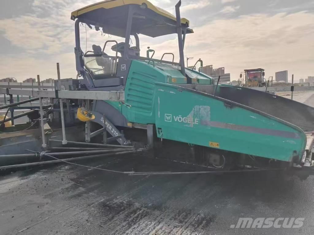 Vögele 2100 Asfaltadoras
