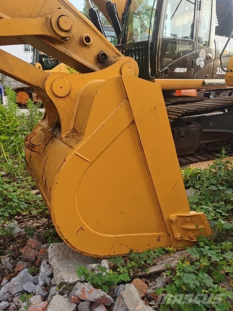 Komatsu PC 220-7 Excavadoras de cadenas