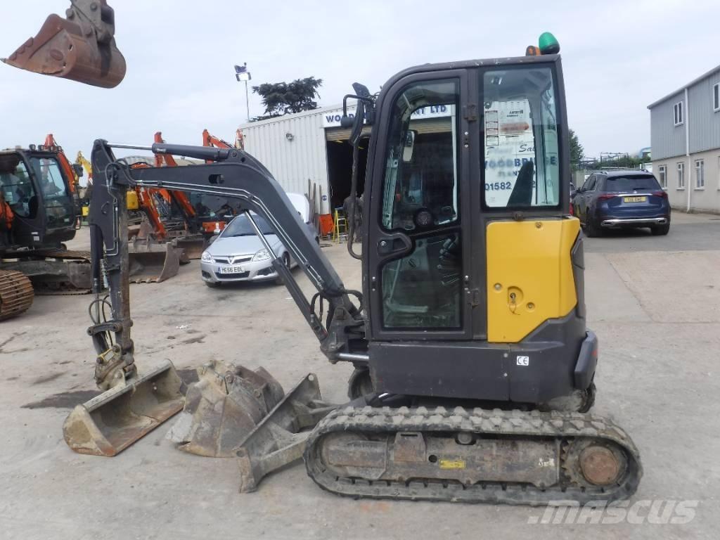 Volvo ECR 25 D Mini excavadoras < 7t