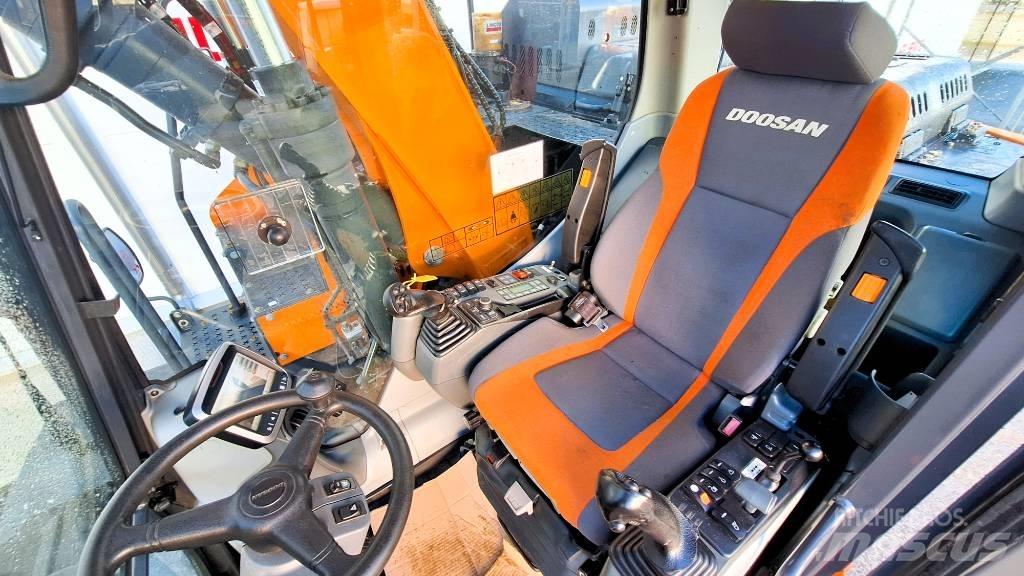Doosan DX 165 W-5 Excavadoras de ruedas