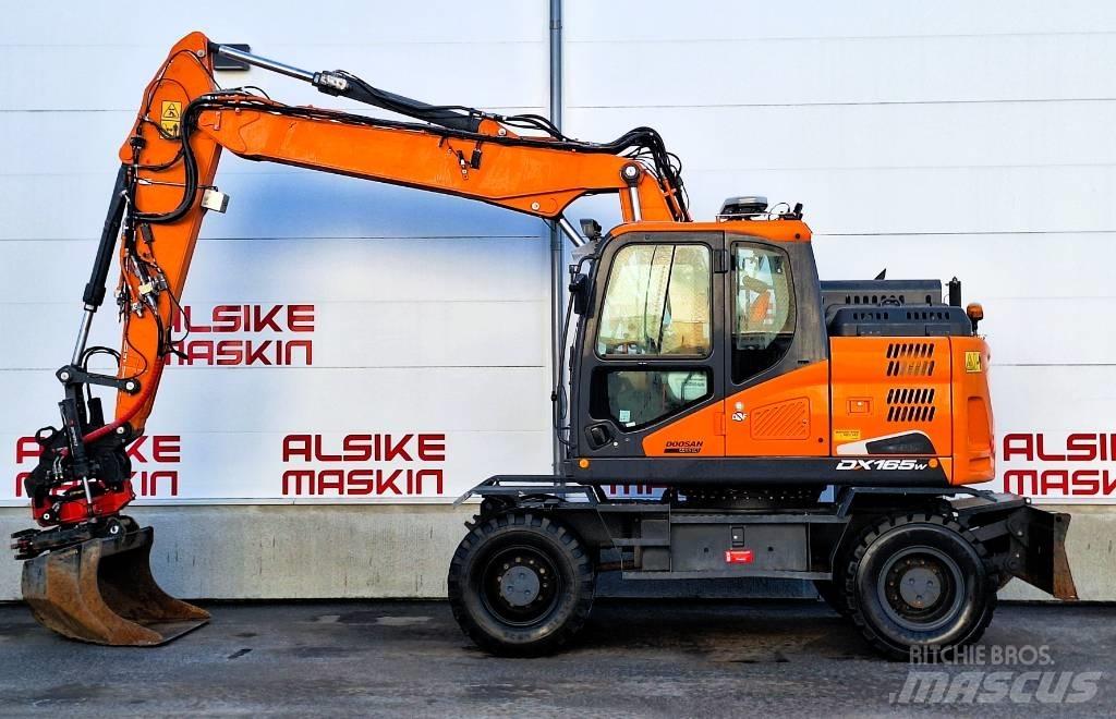 Doosan DX 165 W-5 Excavadoras de ruedas