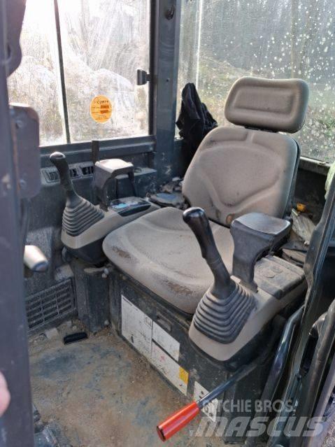 Komatsu PC27MR Mini excavadoras < 7t