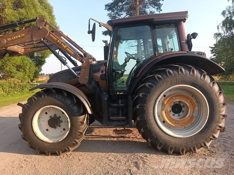 Valtra N 141 Tractores