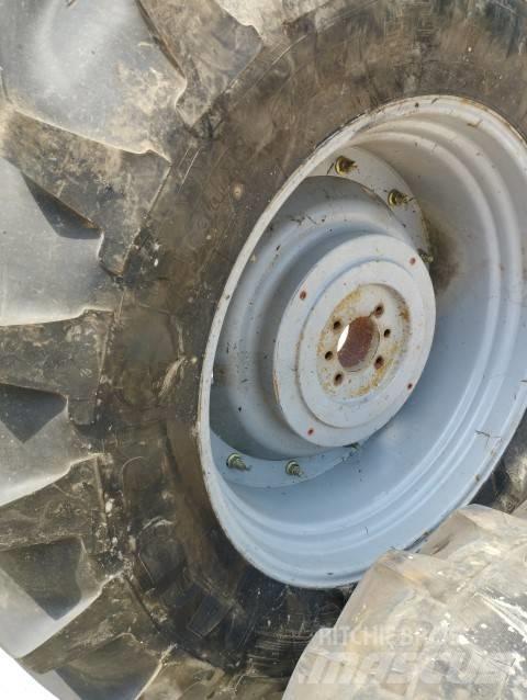 Michelin 20.8R38 Neumáticos, ruedas y llantas