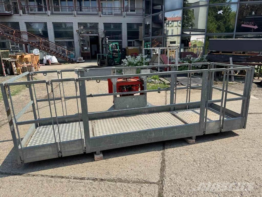 Manitou N 4M Ascensores de personal y montacargas de acceso