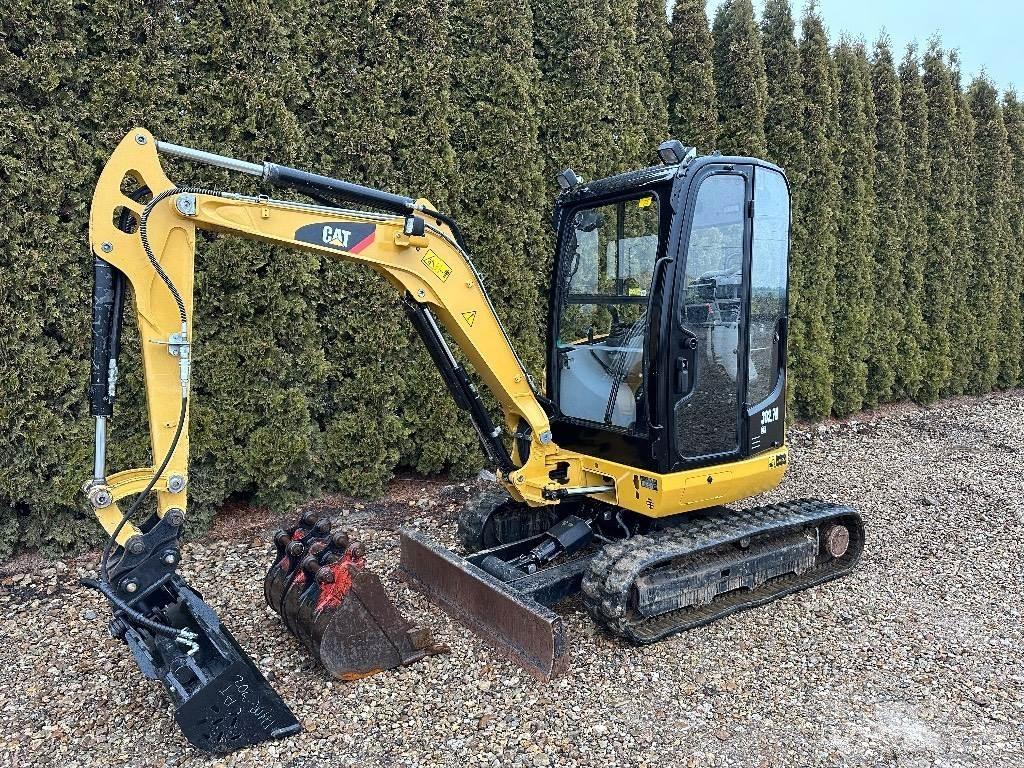 CAT 302.7 D CR Mini excavadoras < 7t