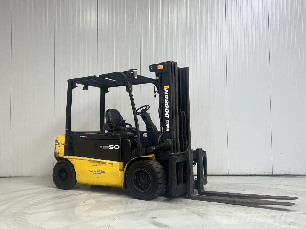 Doosan B50X-5 Carretillas de horquilla eléctrica