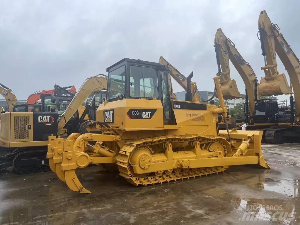 CAT D 6 G Buldozer sobre oruga