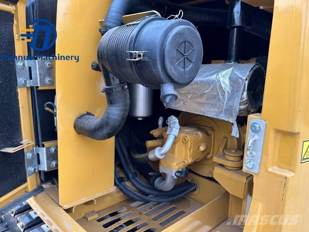 CAT 306E with rubber Mini excavadoras < 7t