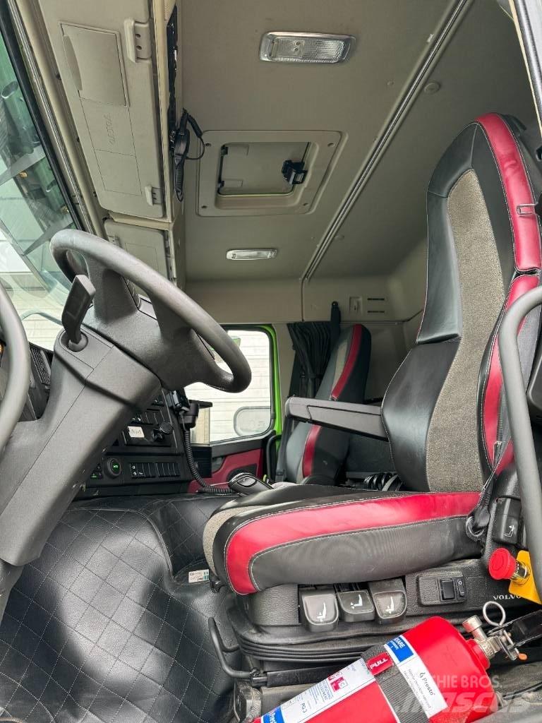 Volvo FM 8*4 Camiones bañeras basculantes o volquetes