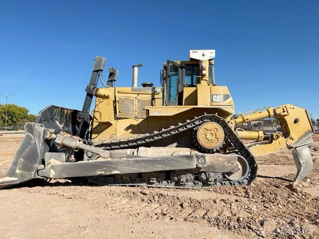 CAT D10R Buldozer sobre oruga