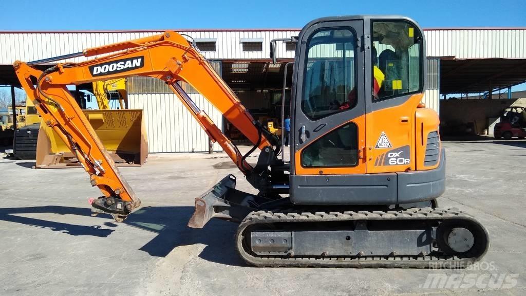 Doosan DX 60 R Mini excavadoras < 7t