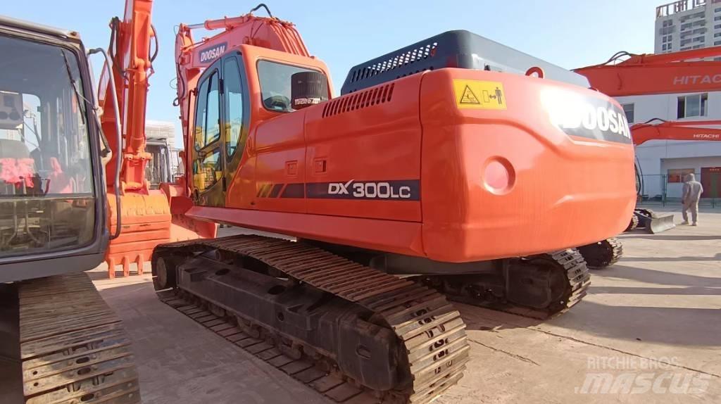 Doosan DX 300 LC Excavadoras de cadenas