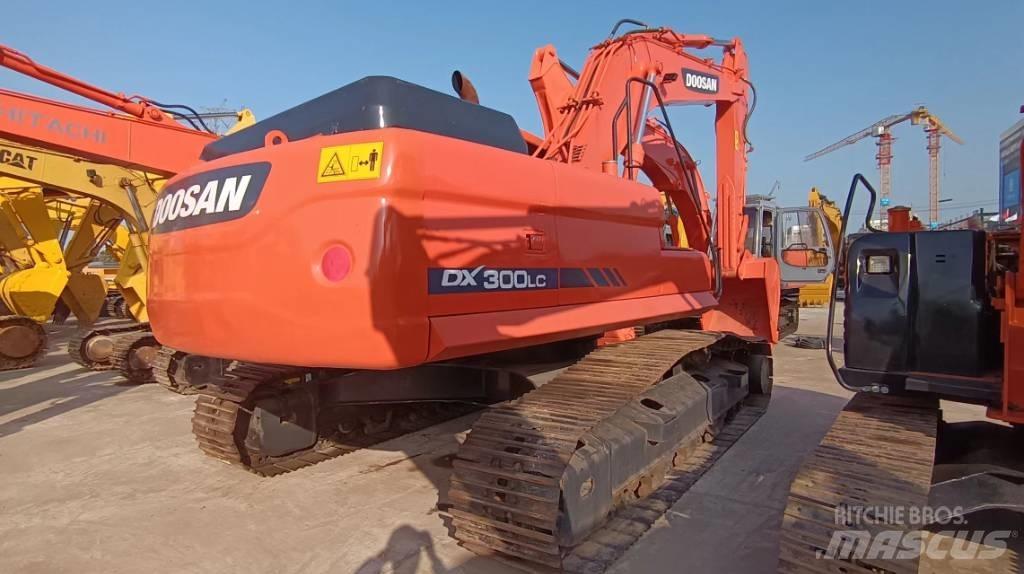Doosan DX 300 LC Excavadoras de cadenas