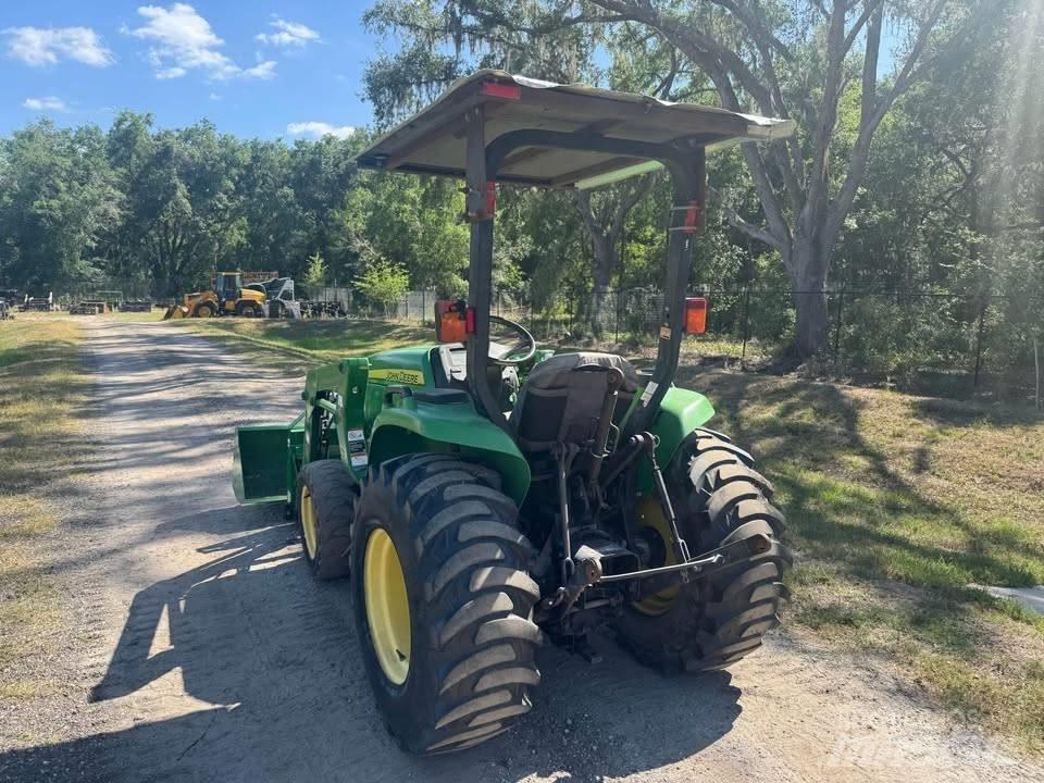 John Deere 3038 E Tractores
